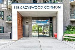 403 - 128 GROVEWOOD COMMON Oakville, ON L6H 0X3