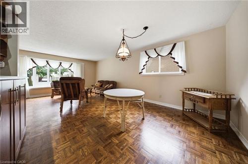 3157 Palmer Drive, Burlington, ON - Indoor