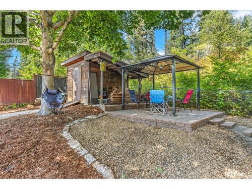 5261 Lakeshore Road Ne, Salmon Arm, BC - Outdoor
