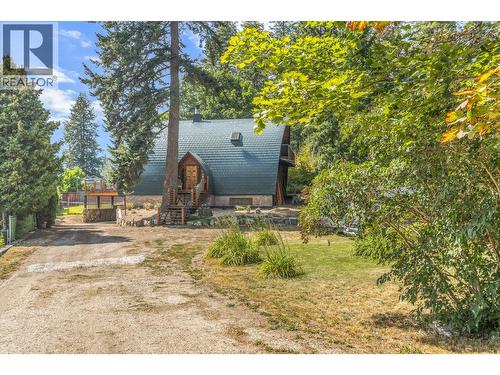 5261 Lakeshore Road Ne, Salmon Arm, BC - Outdoor