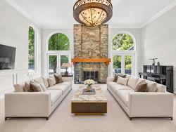 13315 25 AVENUE Surrey, BC V4P 1Y6