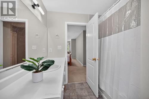 5660 Rosaline Road, Burlington, ON - Indoor