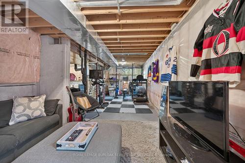 5660 Rosaline Road, Burlington, ON - Indoor