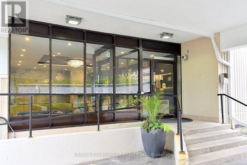 401 - 2263 Marine Drive, Oakville, ON -  Photo Showing Other Room