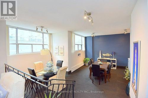 401 - 2263 Marine Drive, Oakville, ON - Indoor