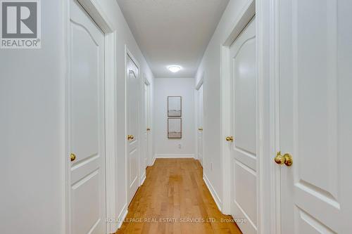 2116 Blackforest Crescent, Oakville, ON - Indoor Photo Showing Other Room