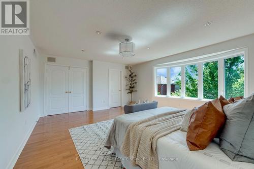 2116 Blackforest Crescent, Oakville, ON - Indoor Photo Showing Bedroom