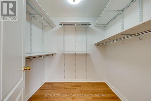 2116 Blackforest Crescent, Oakville, ON - Indoor With Storage