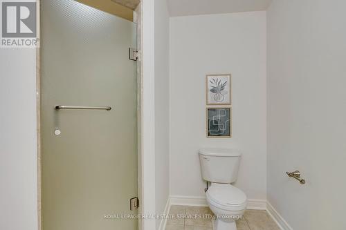 2116 Blackforest Crescent, Oakville, ON - Indoor Photo Showing Bathroom