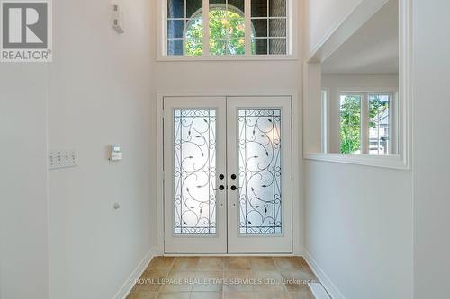 2116 Blackforest Crescent, Oakville, ON - Indoor Photo Showing Other Room