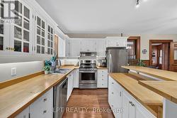 Kitchen of Main house - 
