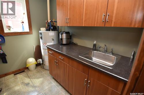 308 Park Drive, Tobin Lake, SK - Indoor Photo Showing Kitchen