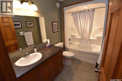 308 Park Drive, Tobin Lake, SK - Indoor Photo Showing Bathroom