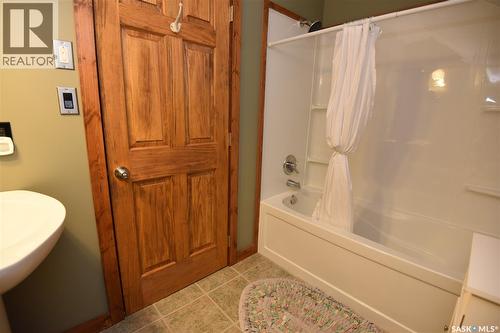 308 Park Drive, Tobin Lake, SK - Indoor Photo Showing Bathroom