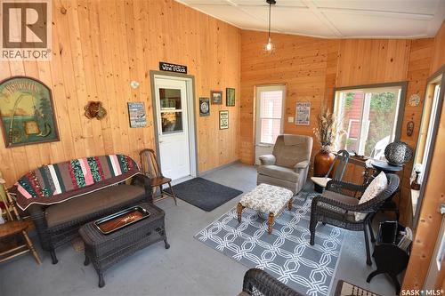 308 Park Drive, Tobin Lake, SK - Indoor Photo Showing Living Room