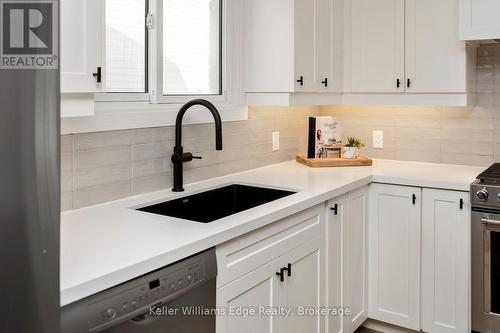 3389 Palmer Drive, Burlington (Palmer), ON - Indoor Photo Showing Kitchen
