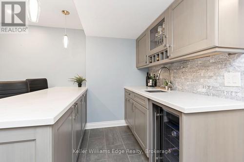 3389 Palmer Drive, Burlington (Palmer), ON - Indoor Photo Showing Kitchen
