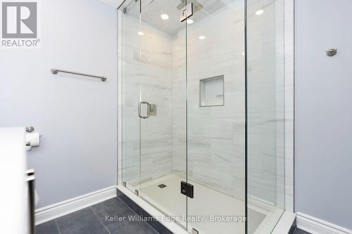 3389 Palmer Drive, Burlington (Palmer), ON - Indoor Photo Showing Bathroom