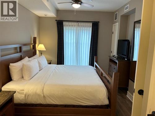 1200 Rancher Creek Road Unit# 339D, Osoyoos, BC - Indoor Photo Showing Bedroom