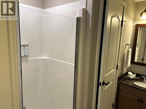 1200 Rancher Creek Road Unit# 339D, Osoyoos, BC - Indoor Photo Showing Bathroom