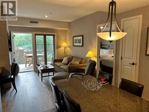 1200 Rancher Creek Road Unit# 339D, Osoyoos, BC - Indoor Photo Showing Living Room