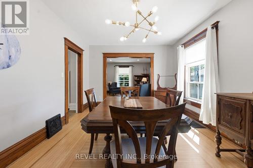 73 Grand River Street S, Brant, ON - Indoor Photo Showing Dining Room