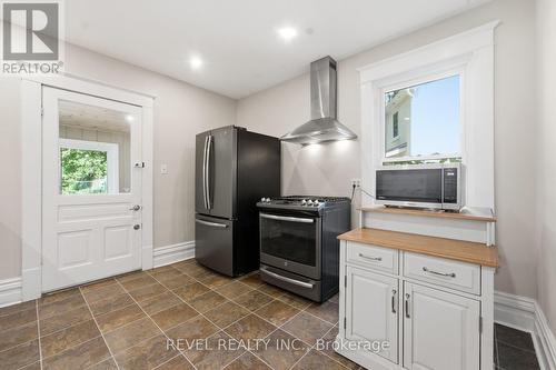 73 Grand River Street S, Brant, ON - Indoor Photo Showing Kitchen