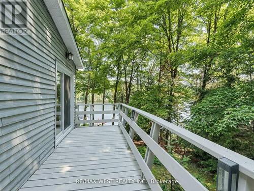 1091 Mcarthur Point Road, Lake Of Bays, ON - Outdoor With Exterior