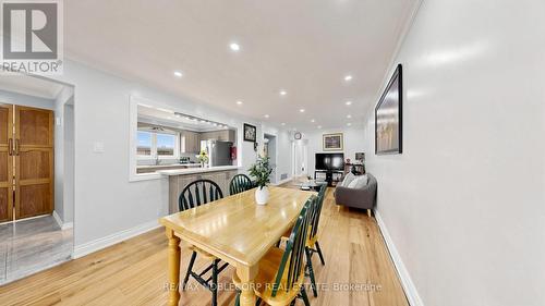 95 Snowood Court, Toronto, ON - Indoor Photo Showing Dining Room