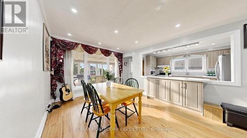 95 Snowood Court, Toronto, ON - Indoor Photo Showing Dining Room
