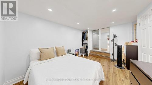 95 Snowood Court, Toronto, ON - Indoor Photo Showing Bedroom