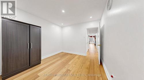 95 Snowood Court, Toronto, ON - Indoor Photo Showing Other Room