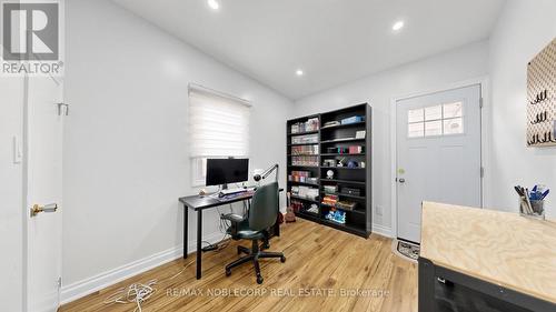 95 Snowood Court, Toronto, ON - Indoor Photo Showing Office
