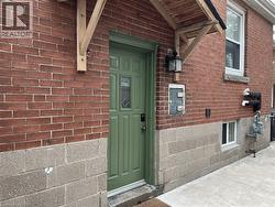 4 SUNNING HILL Avenue Unit# LOWER Hamilton, ON L8T 4Z1