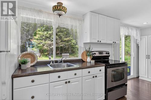 98 Lakeview Cottage Road, Kawartha Lakes (Bexley), ON - Indoor Photo Showing Kitchen