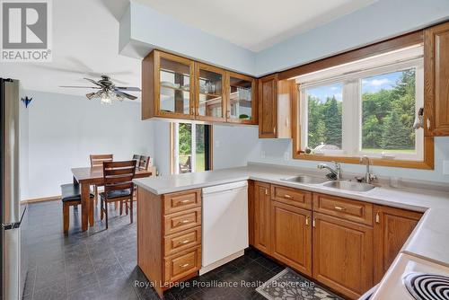 150 Woodland Road, Alnwick/Haldimand, ON - Indoor Photo Showing Kitchen With Double Sink