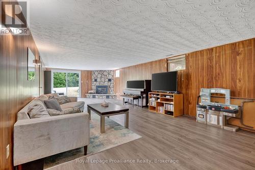 150 Woodland Road, Alnwick/Haldimand, ON - Indoor Photo Showing Living Room