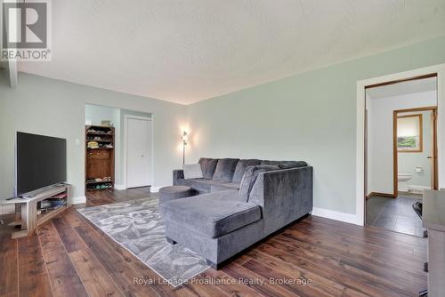 150 Woodland Road, Alnwick/Haldimand, ON - Indoor Photo Showing Living Room