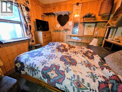 283 2Nd Avenue, Trail, BC - Indoor Photo Showing Bedroom