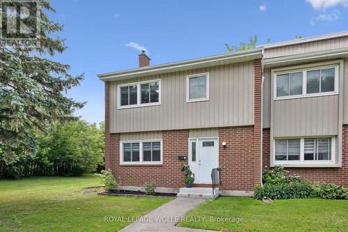 11 - 121 UNIVERSITY AVENUE E  Waterloo, ON N2J 4J1