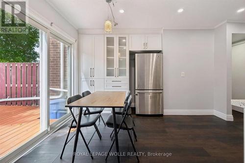 11 - 121 University Avenue E, Waterloo, ON - Indoor
