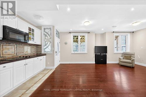 147 Lady Nadia Drive, Vaughan, ON - Indoor