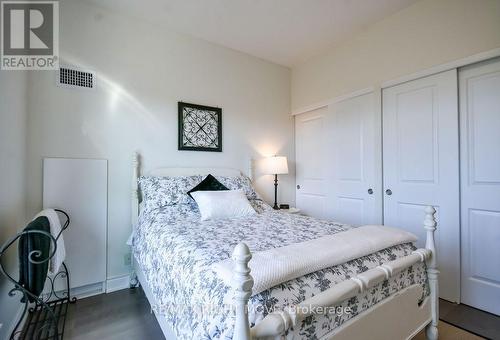 605 - 80 Orchard Point Road, Orillia, ON - Indoor Photo Showing Bedroom