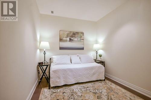 Den/Guest Bedroom - 605 - 80 Orchard Point Road, Orillia, ON - Indoor Photo Showing Bedroom