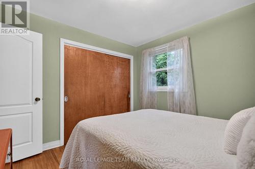 1003 St. Peter Street, Ottawa, ON - Indoor Photo Showing Bedroom