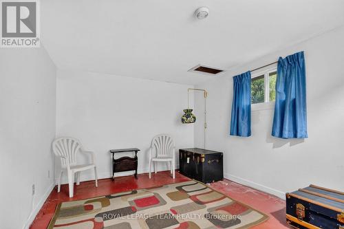 1003 St. Peter Street, Ottawa, ON - Indoor