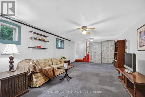1003 St. Peter Street, Ottawa, ON - Indoor