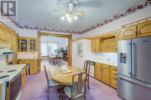 291 Elma Street E, North Perth (Listowel), ON - Indoor Photo Showing Kitchen