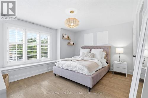 2149 Alderbrook Drive, Oakville, ON - Indoor Photo Showing Bedroom