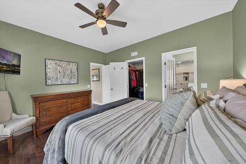 5075 Riverview Road, Fairmont Hot Springs, BC - Indoor Photo Showing Bedroom